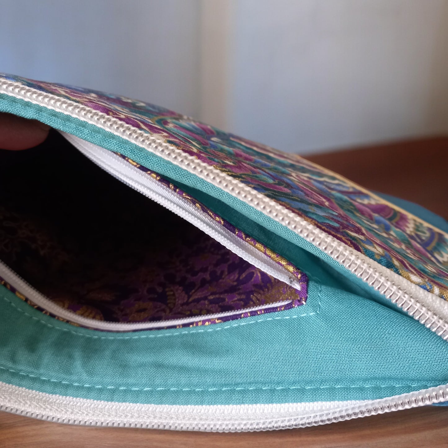Sac Pils turquoise arabesques violet or