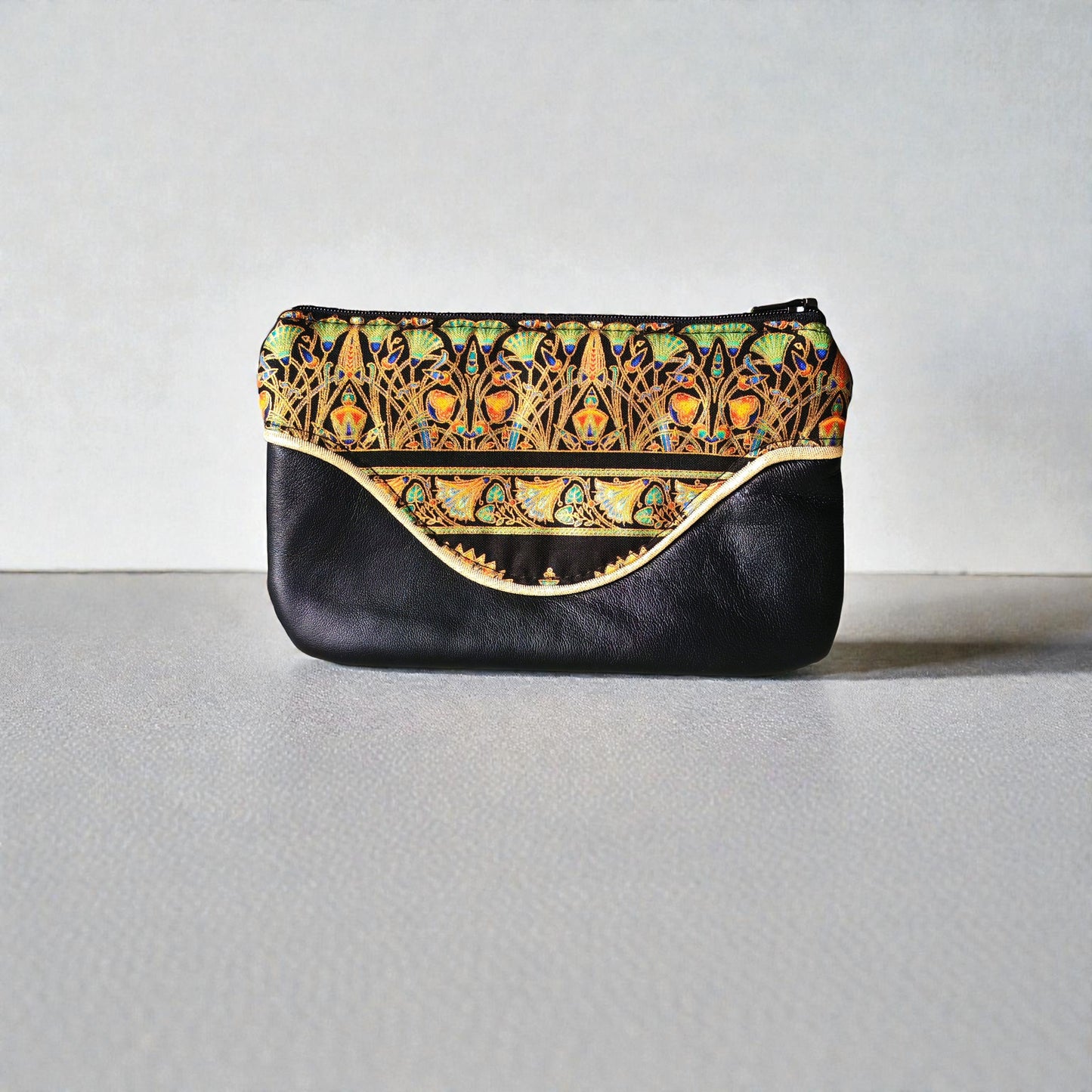 Les Trousses Pils cuir