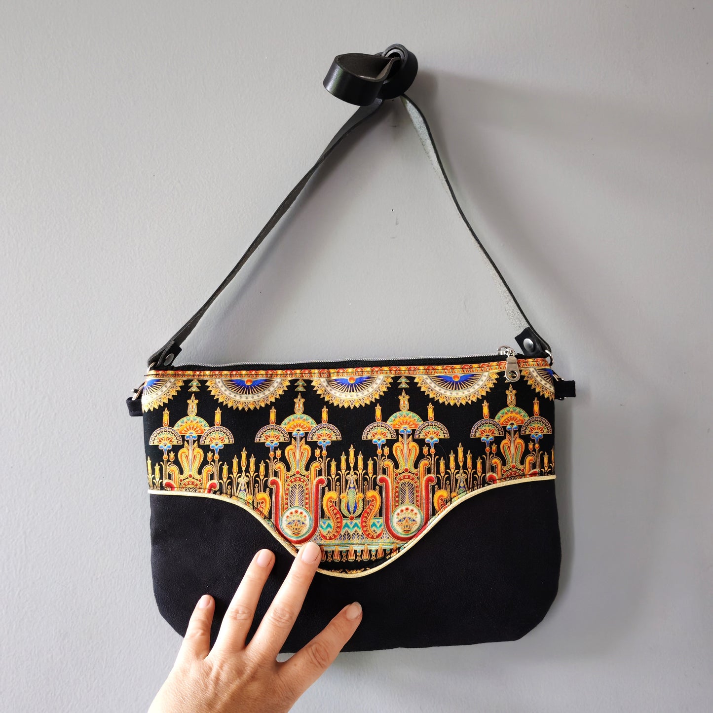 Sac Pils noir et or