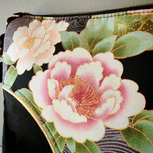 Sac Pils noir Tsuru et pivoines