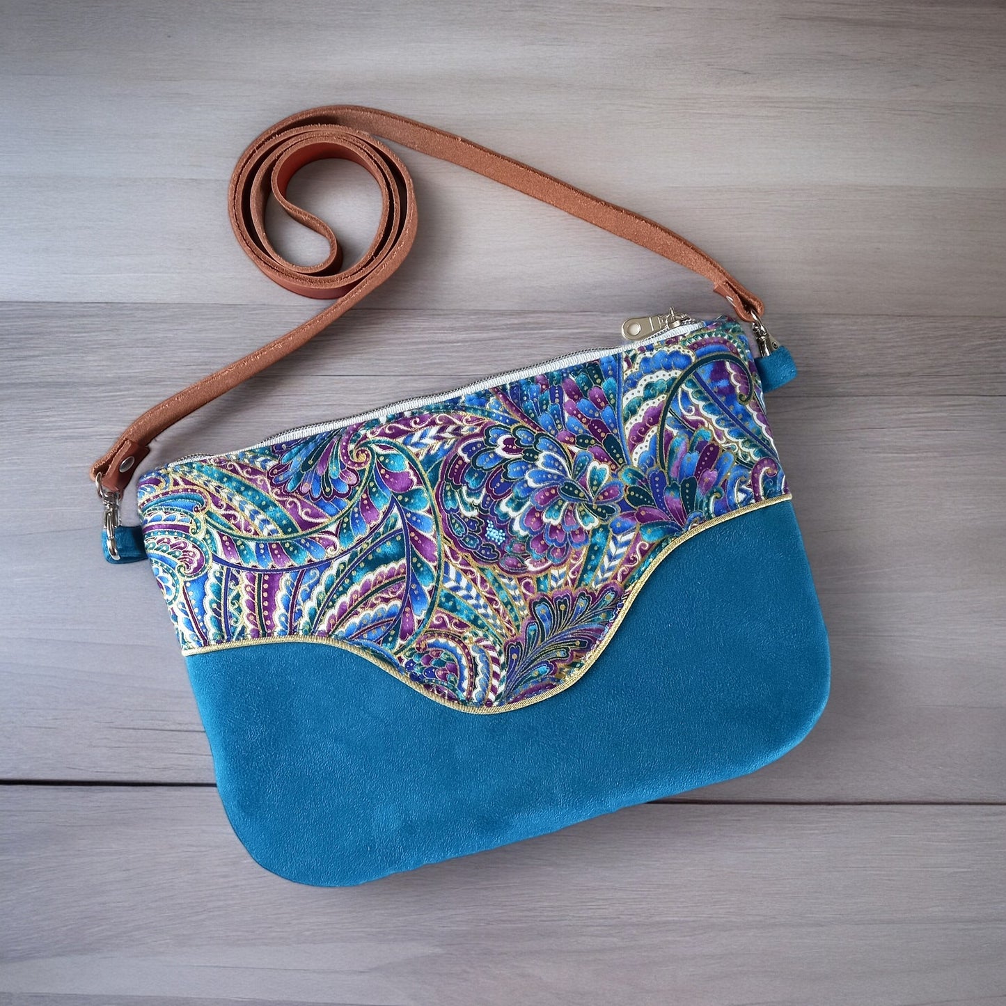 Sac Pils turquoise arabesques violet or
