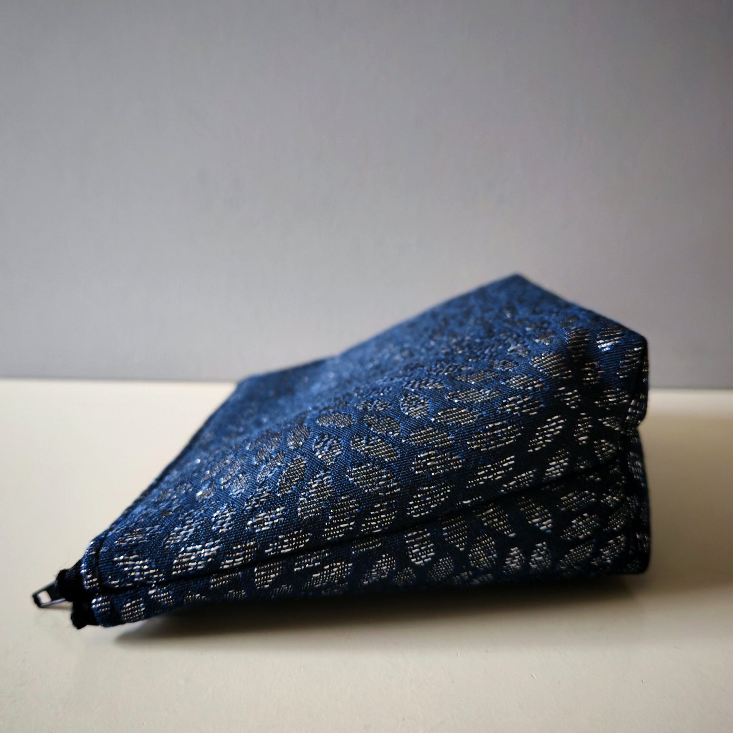 Trousse maquillage calissons argent